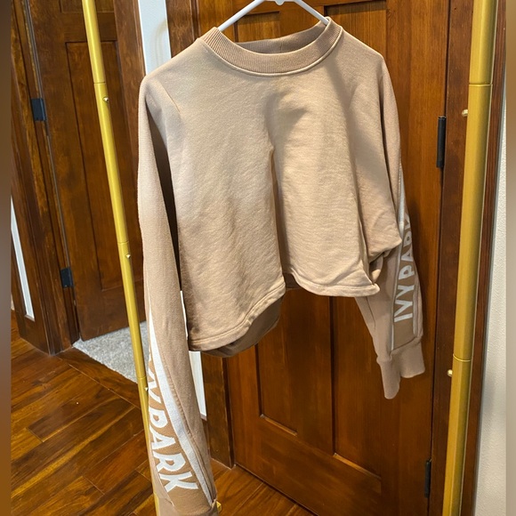 Ivy Park cropped Sweatshirt - Picture 1 of 5